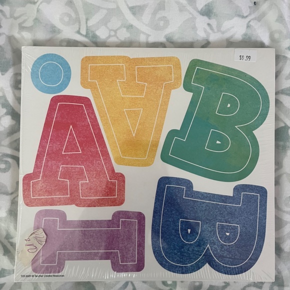 NWT Bold Block Letters - Picture 2 of 4